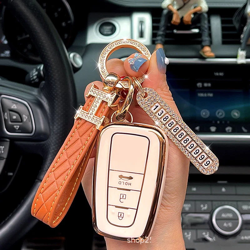 

New TPU Car Key Cover Case Shell For Toyota Land Cruiser RAV4 Avalon Camry Corolla Crown C-HR Hilux Keychains Accessories