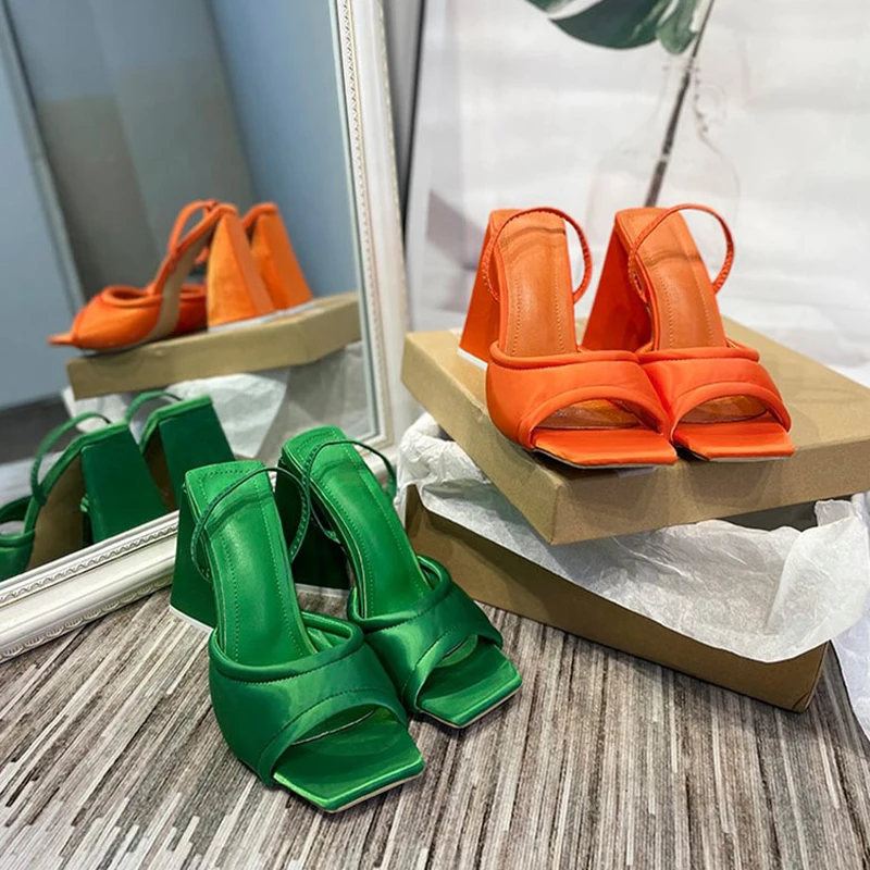 

2022 New Women Fashion Square Toe Super High Heel Sandals Summer Triangle Thick Heel Europe America Ladies Sandals