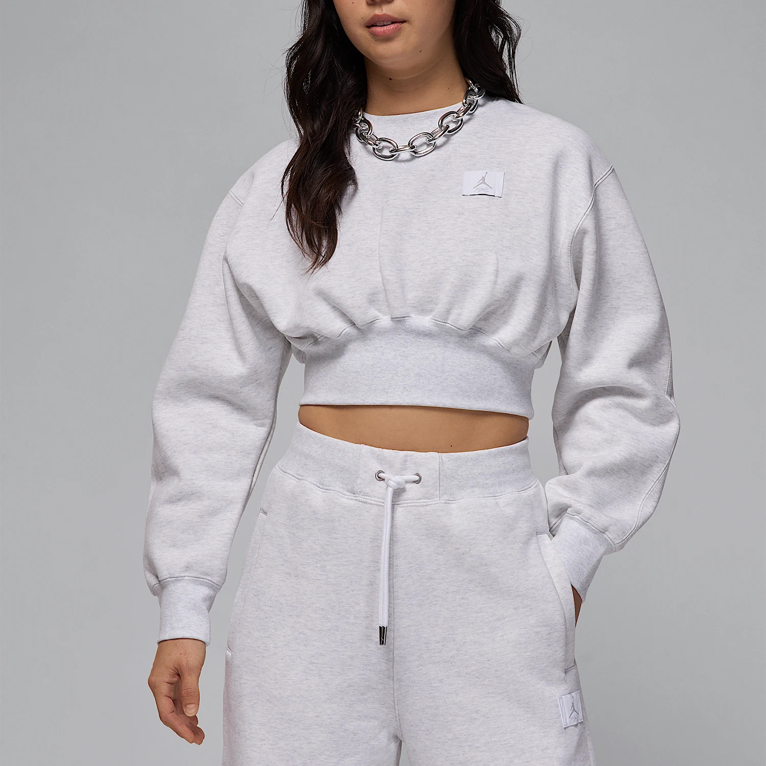 Фото Оригинальный женский короткий трикотажный спортивный свитшот Nike JORDAN FV7153-051 №1