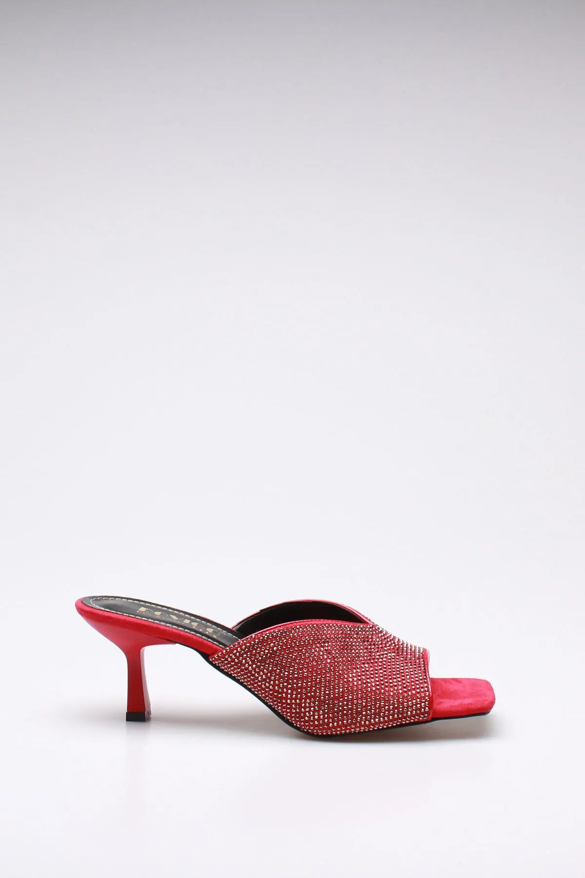 

Fashion Style women's Red Suede Stone Slippers Sandals And Slippers