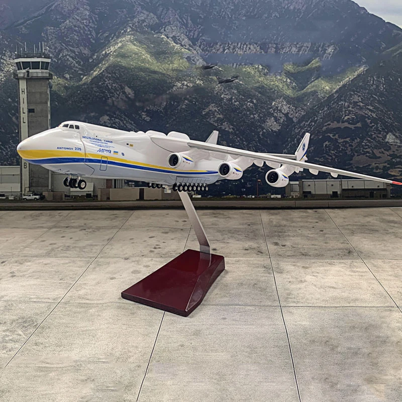 

1/200 Ukrainian An-225 Transport Aircraft Model Antonov Simulation Aircraft Home Decoration Gift Toys Collectible Souvenir