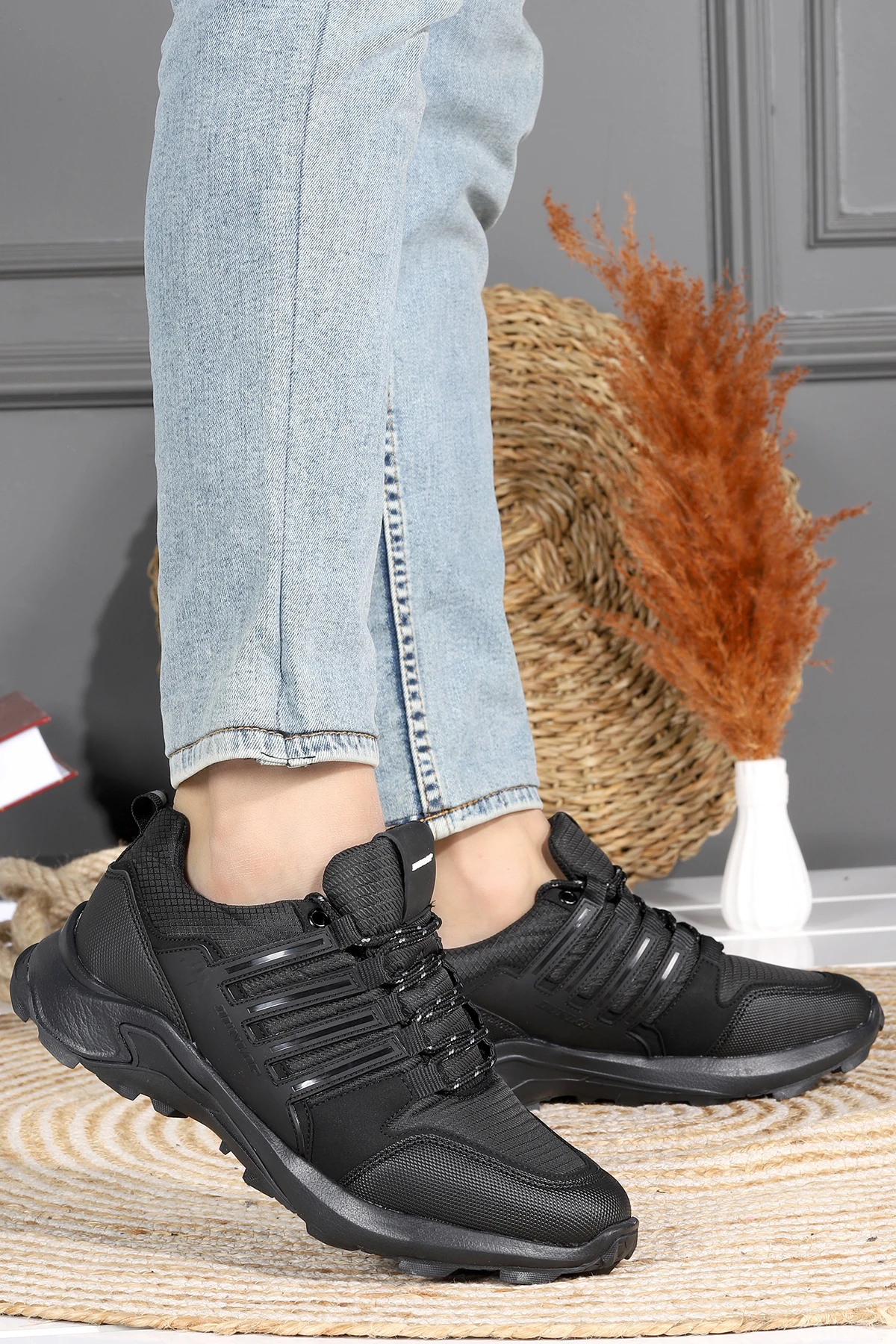 

Dunlop 1624 Daily Lace-Up Men Sports Shoes