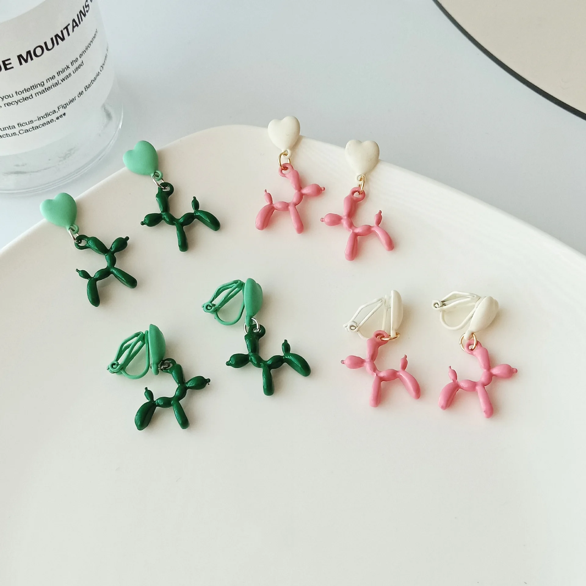 

Cartoon Balloon Dog Earrings Green Pink Korean Stud Earrings Sweet Girl Ear Clip No Ear Hole Gift Women Accessories