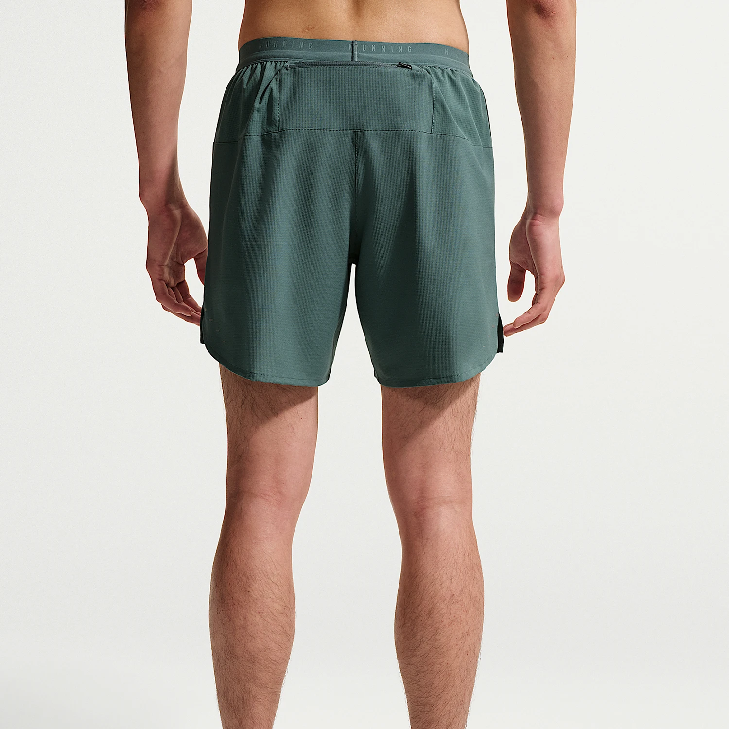 Фото Оригинальные мужские беговые шорты Nike Stride Dri FIT 2-в-1, модель IF2037-382 №3
