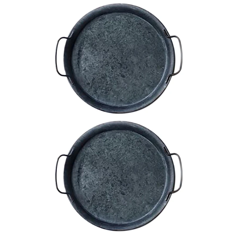 

2 Pcs European Retro Metal Plate With Handles Handcrafted Round Wrought Vintage Storage Bread Tray Home Decoration Garden Restau