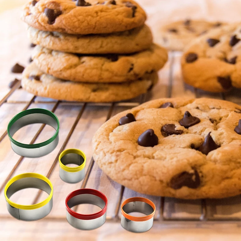 

Set of 12 Round Cookie Cutters Stainless Steel Biscuit Cutter Baking Cookie Cutter Round Donut Cutter Pastry Ring Moulds
