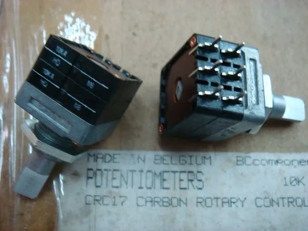 

Imported from Belgium, double potentiometer 10K handle length 20MMF