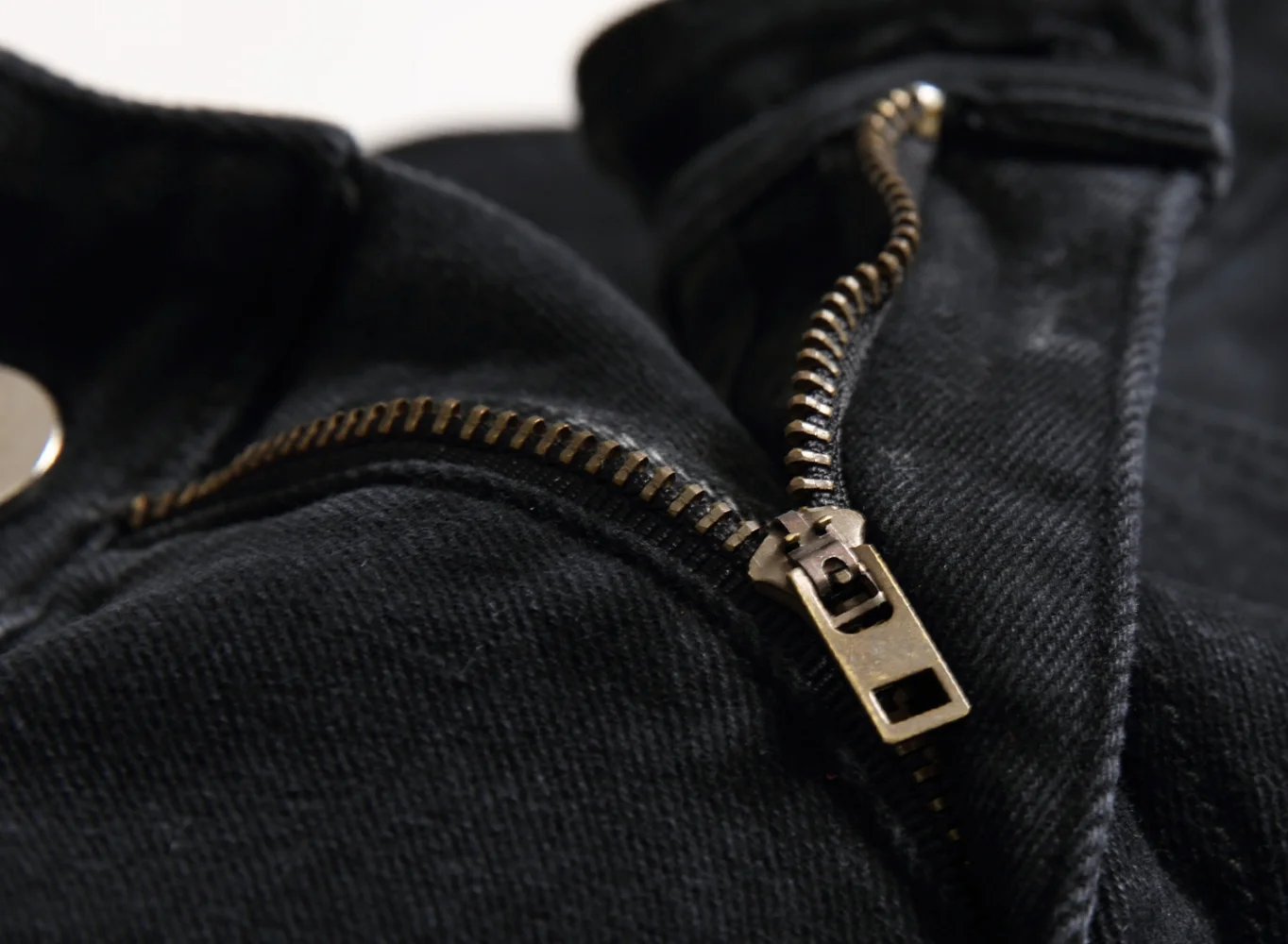 Spring Autumn New Men's Jeans Pleated Motorcycle Black Small Straight Slim Denim Pants Pleated Moto Trend Full Length Trousers