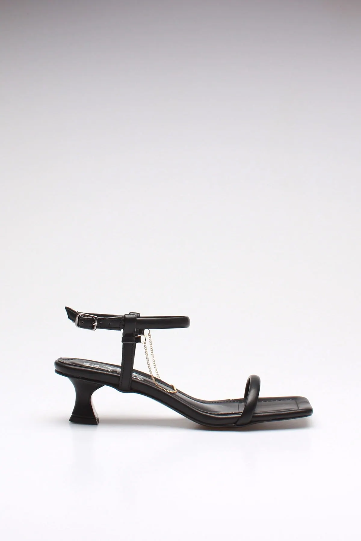 

Fashion Style women's Black Leather Casual Shoes Casual Shoes
