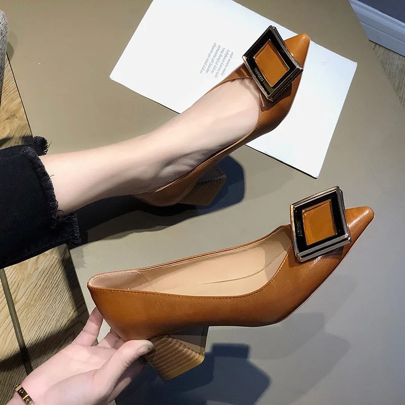 

High Heels Women Thick Heel Pointed Toe Pumps 2022 Summer New Sexy Square Buckle Wedding Shoes Elegant Medium Heel Women's Shoes