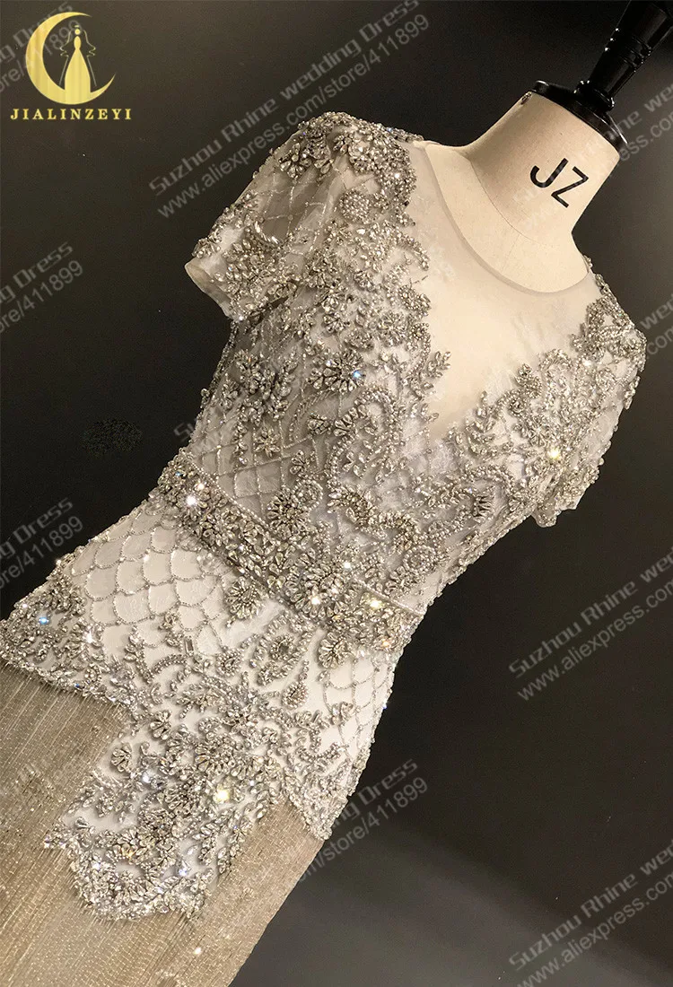 Рисунок 4 - Женское платье с коротким рукавом