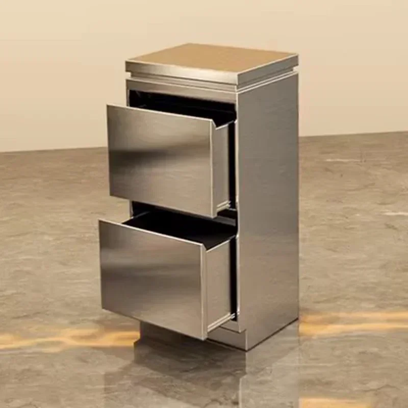 Тележка-органайзер из железа для салона красоты