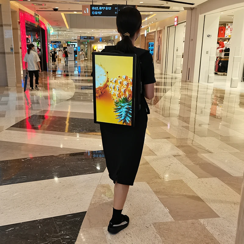 

21.5 Inch Backpack Billboard Digital Walking Board With Rechargeable Lithium Battery Outdoor Advertising LED Walking Billboard