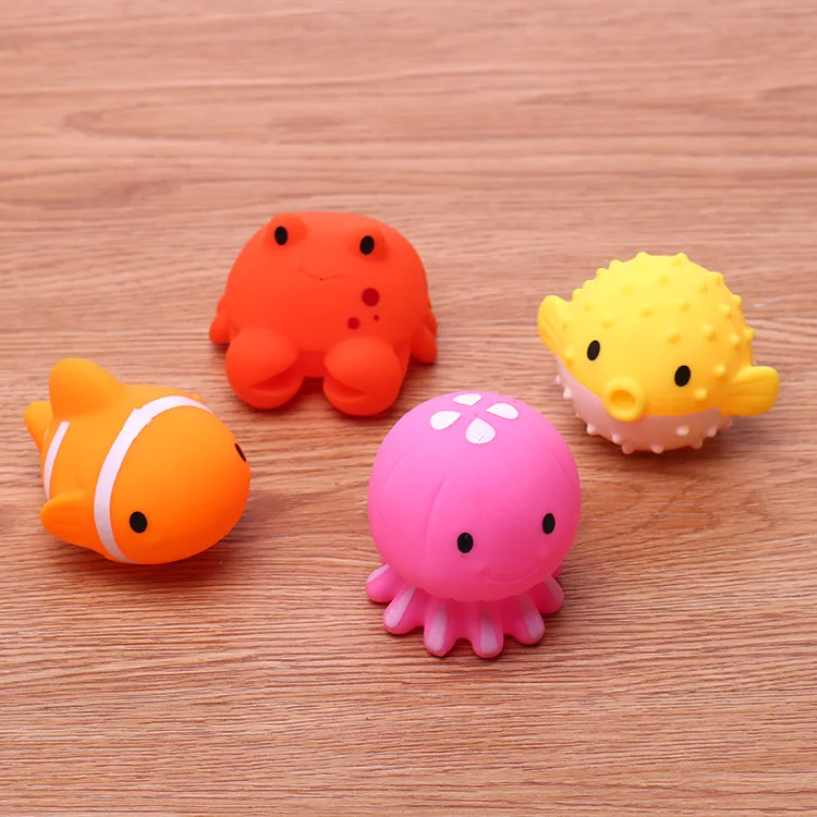 Medium Toddler Bath Toys Lovely Cartoon Mini Animals Soft Rubber Squeeze Sound Bathtub Water Play Set Baby Funny Shower Gift