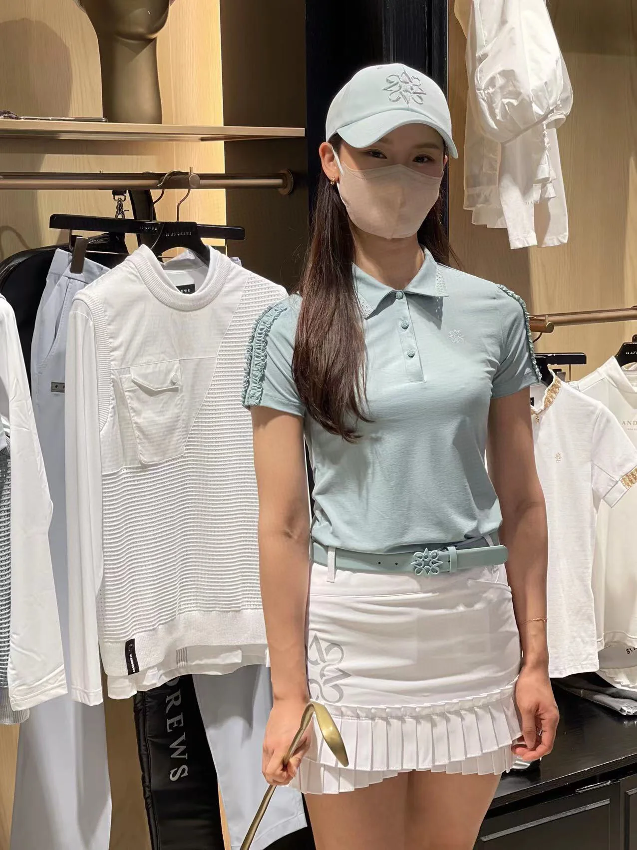 Spring and summer 2022 new golf women's belt fashion pin buckle women's belt material first layer cowhide wear resistant