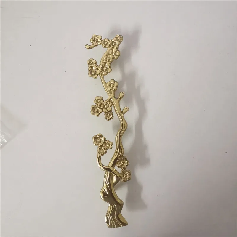 

Латунная ручка для шкафа медного цвета