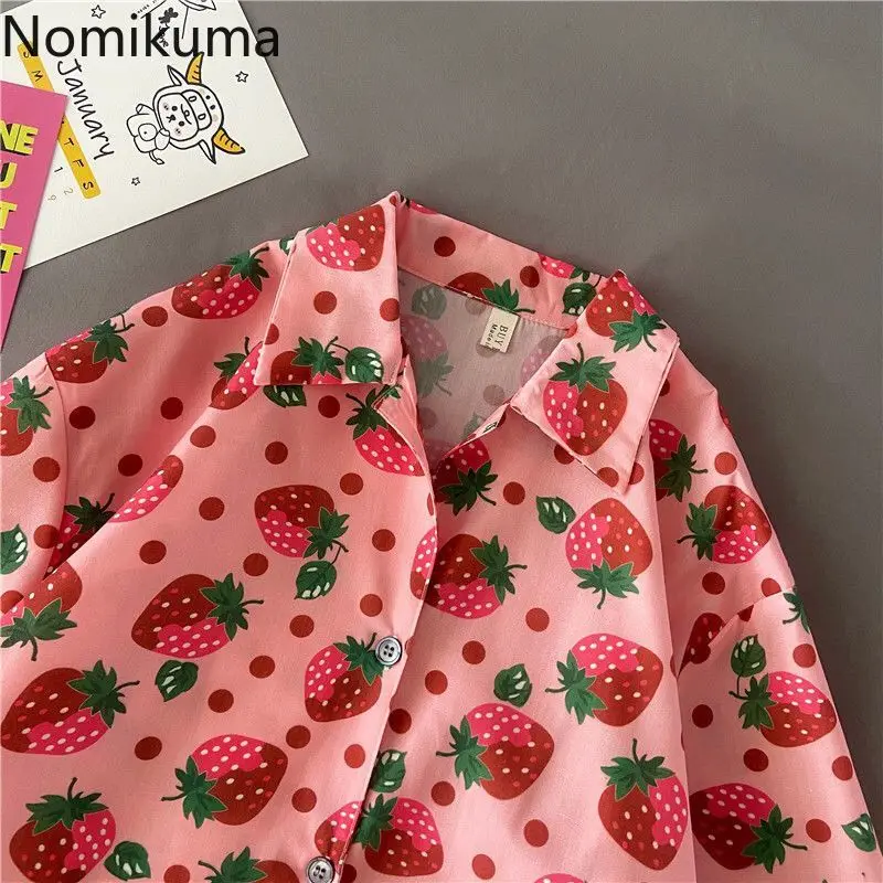 Женская летняя блузка с коротким рукавом и принтом клубники