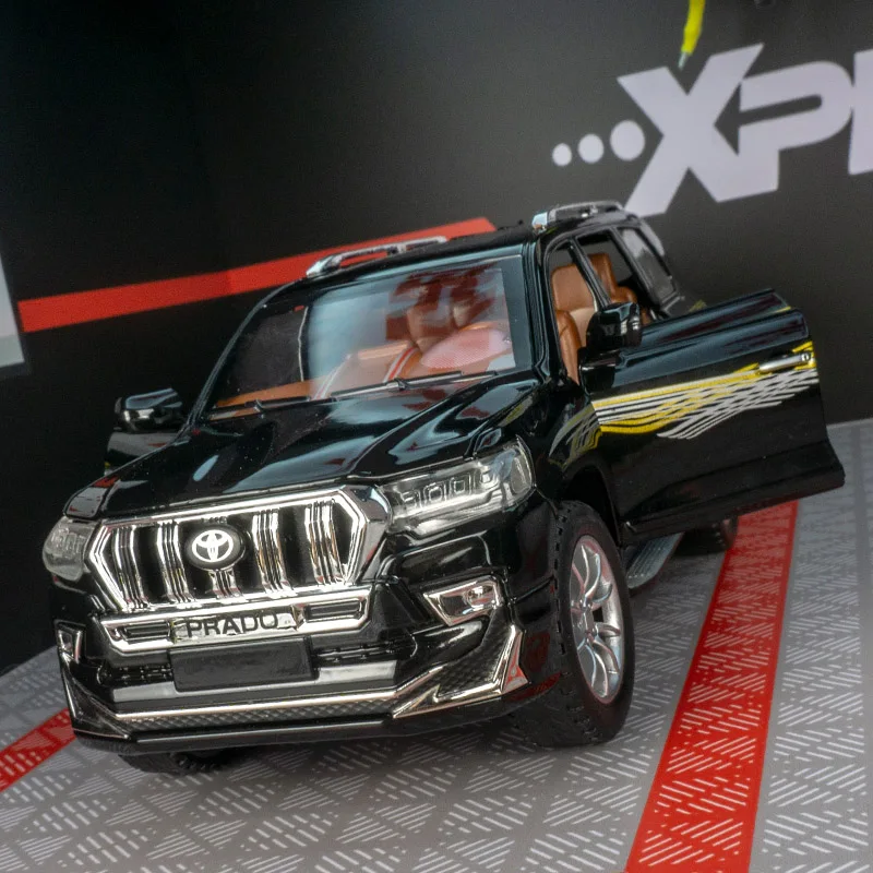 Фото Модель Toyota Prado из сплава металла в масштабе 1:24, двери и капот автомобиля открываются, багажник можно открывать, богато детализирован, тонкая работа. №1