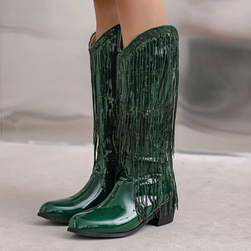 Женские ботинки с кисточками и бахромой 2024 длинные из лакированной кожи без