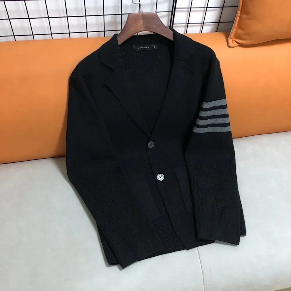 Трикотажный мужской кардиган с лацканами Универсальный простой свитер