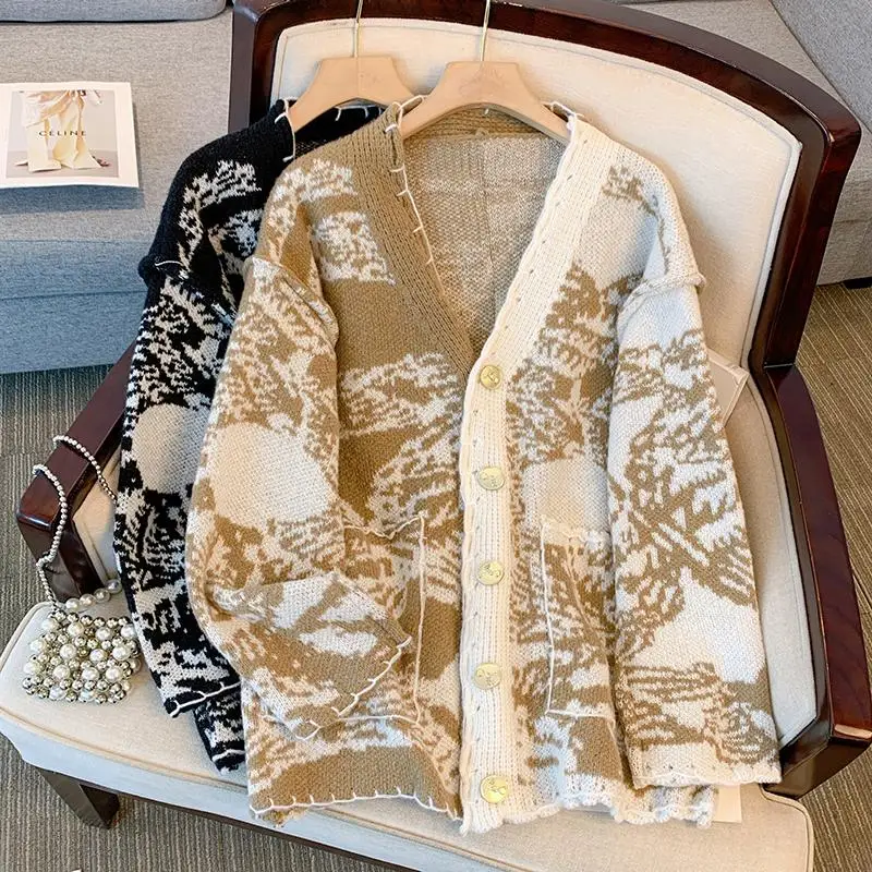 Женский вязаный кардиган с вышивкой Свободный теплый Осень-зима 2023