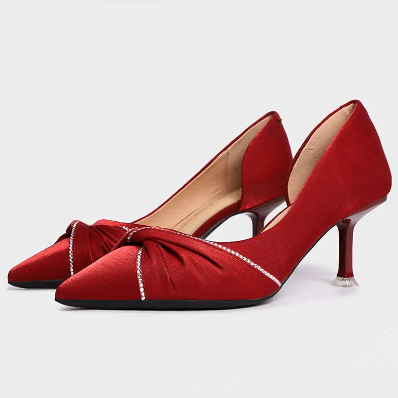 

Новые женские туфли в ретро стиле для весны