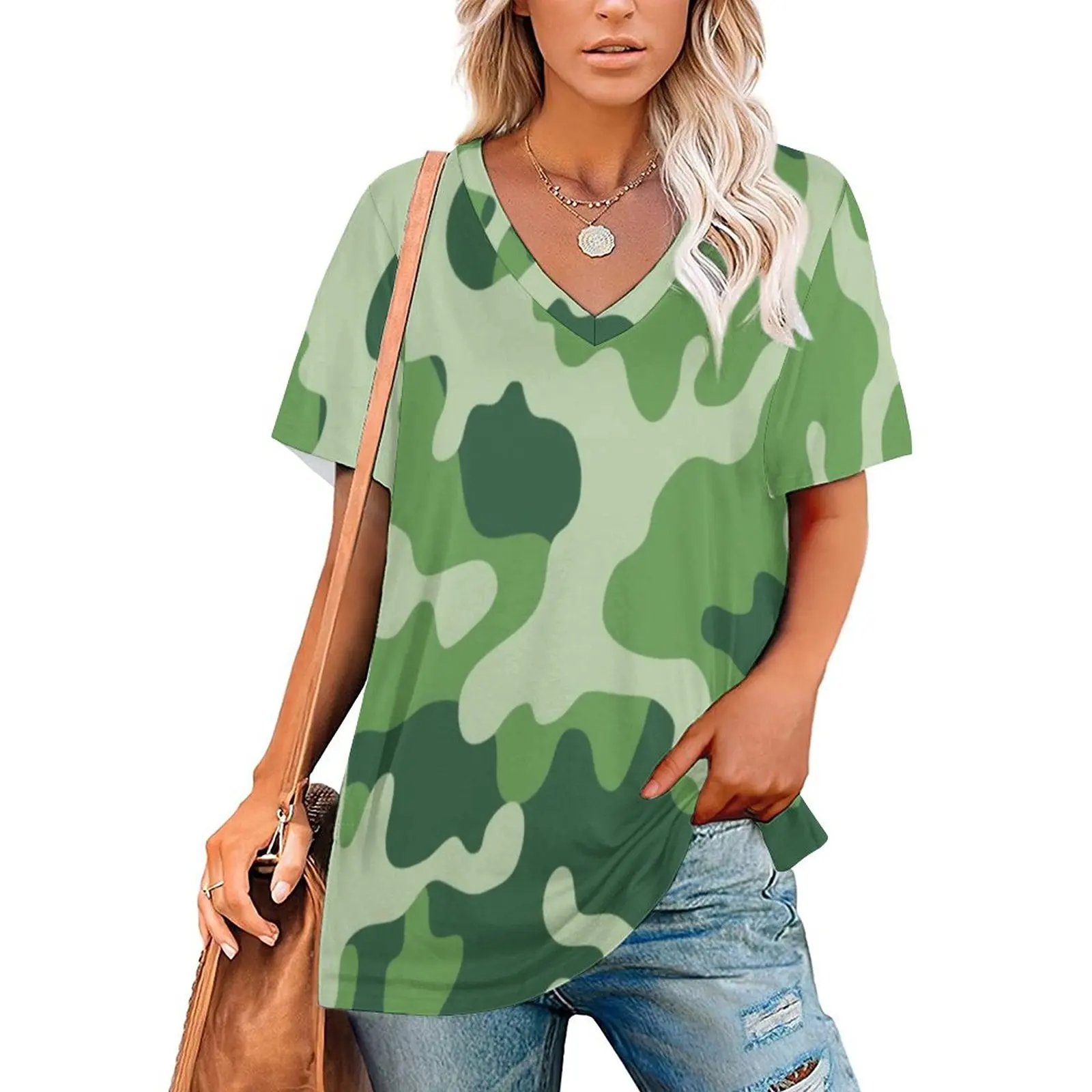 

Camouflage Militaire T-Shirts Green Camo Print V Neck Simple Oversized T-Shirt Short Sleeves Modern Tshirt Sexy Stylish Top Tees