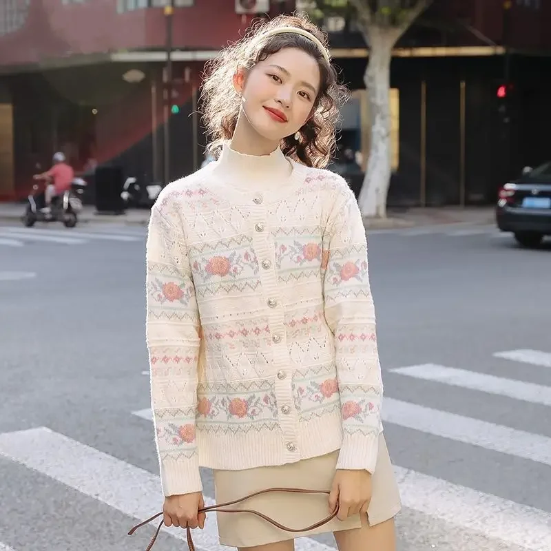 

Round O Neck Women's Sweater Cardigan Kawaii Graphic Knit Tops for Woman Cute Winter Button Long Sleeve Autumn 2023 Y2k Vintage