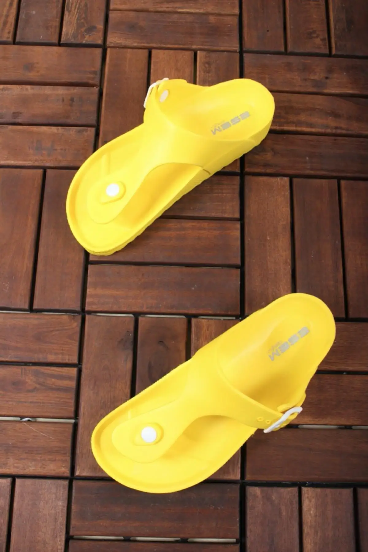 

Esm Soft Sole Thong Slippers