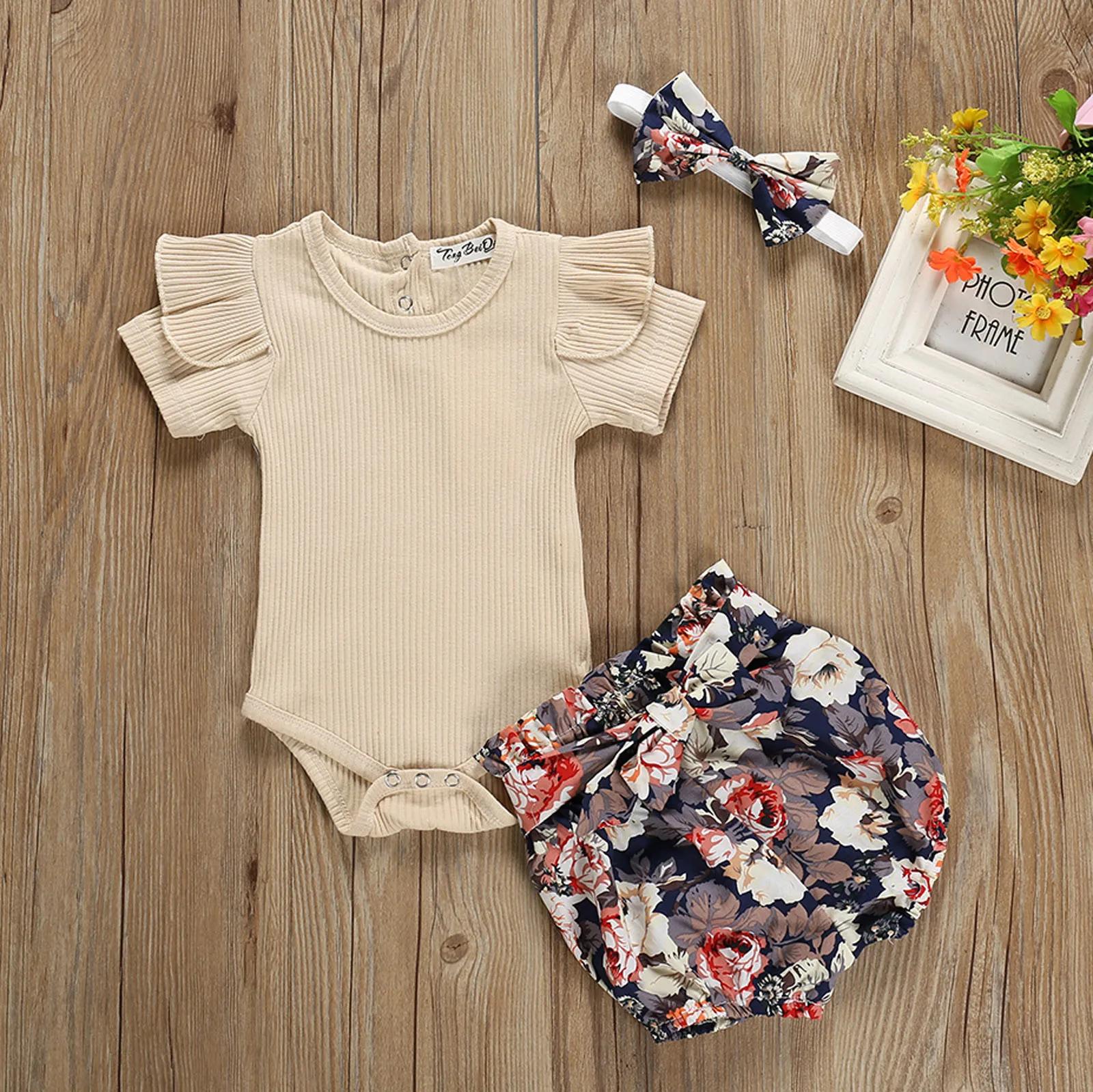 

Toddler Girl Clothes Ribbed Baby Bodysuit Floral Print Shorts Headband Outfits Baby Costumes For Girls Newborn Baby Clothes