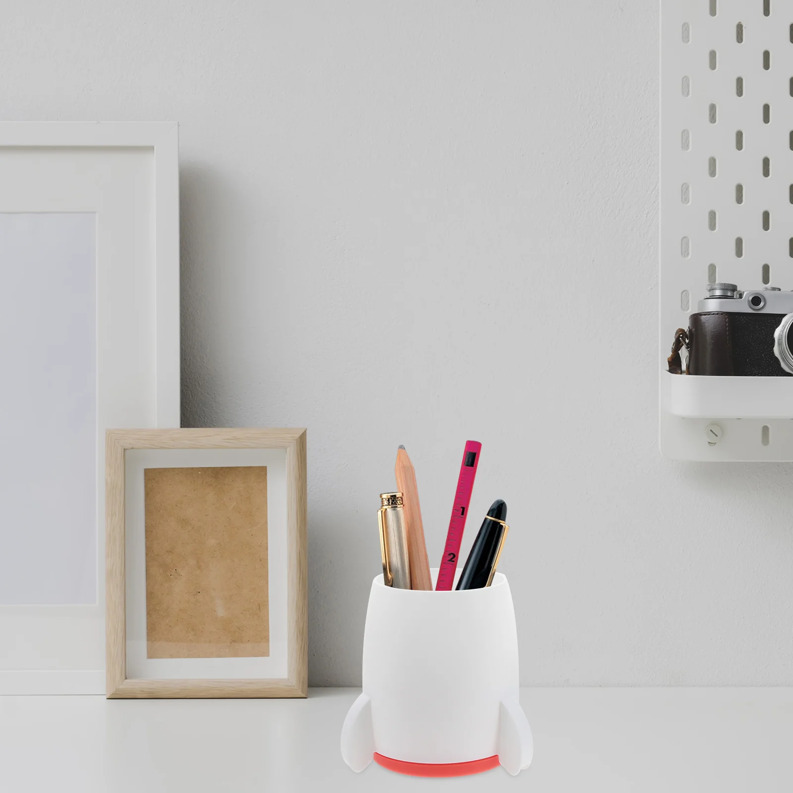 

Pen Bucket Dispenser Pencils Holder Student Desk Crayon Storage Containers Kids Makeup Brush Classroom