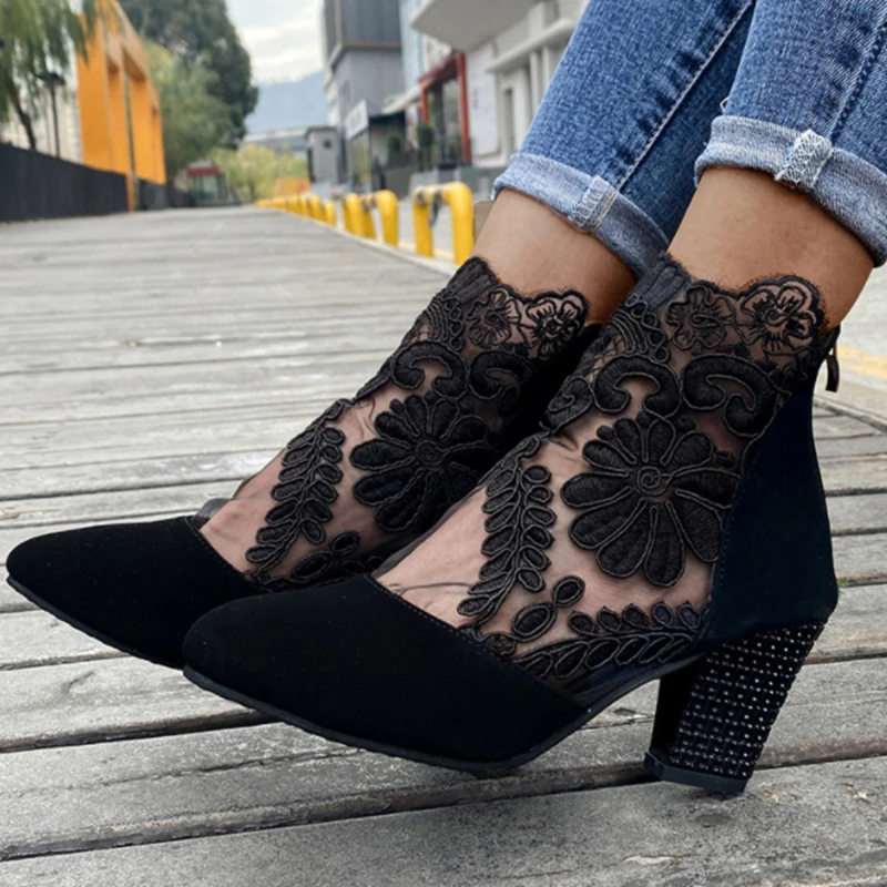 

Vintage Cutout High Heel Women Boots New Spring And Summer Lady Boots Medium Female Comfortable Simple Hells Shoes Lace Boots