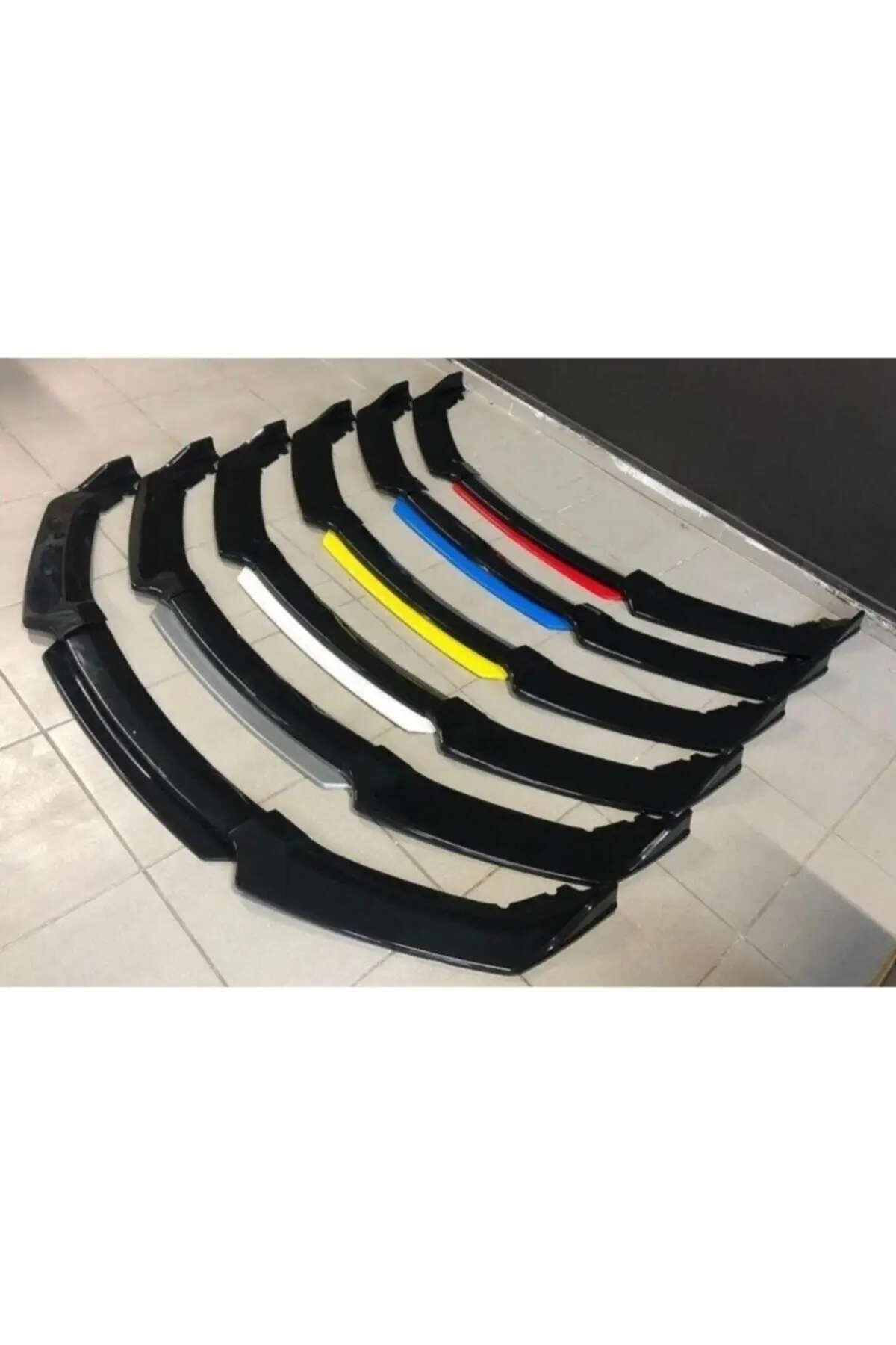 

Universal Prefix 4 Piece Tongue Lip - Red Color