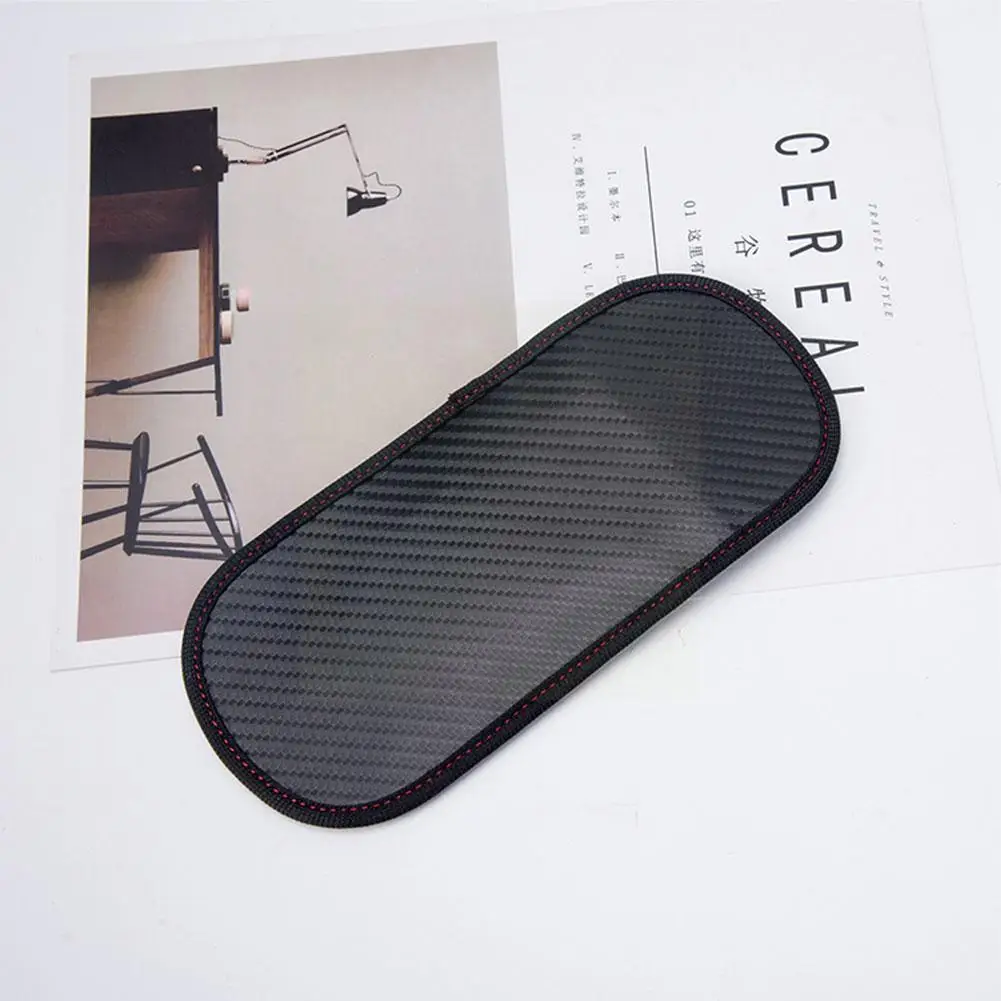 

RFID Key Bag Key Fob Protector Car Signal Blocker RFID Signal Blocking Case Carbon Fiber Shielding Pouch Wallet For Car Key D1X3