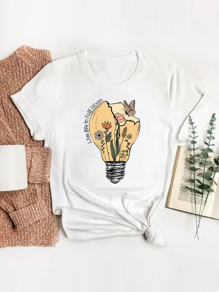 

Футболка женская летняя с коротким рукавом, круглым вырезом и принтом