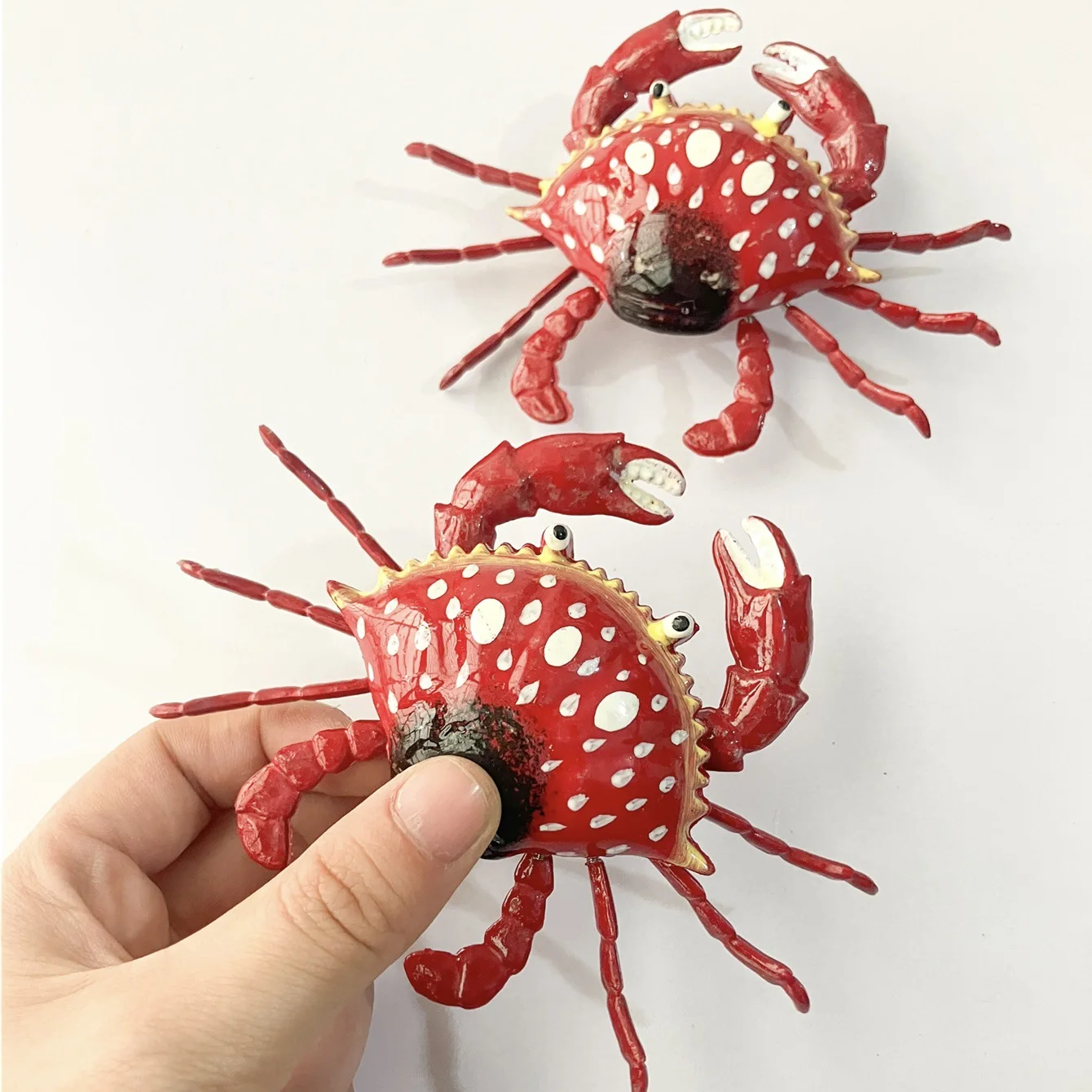 

Магниты на холодильник Краб