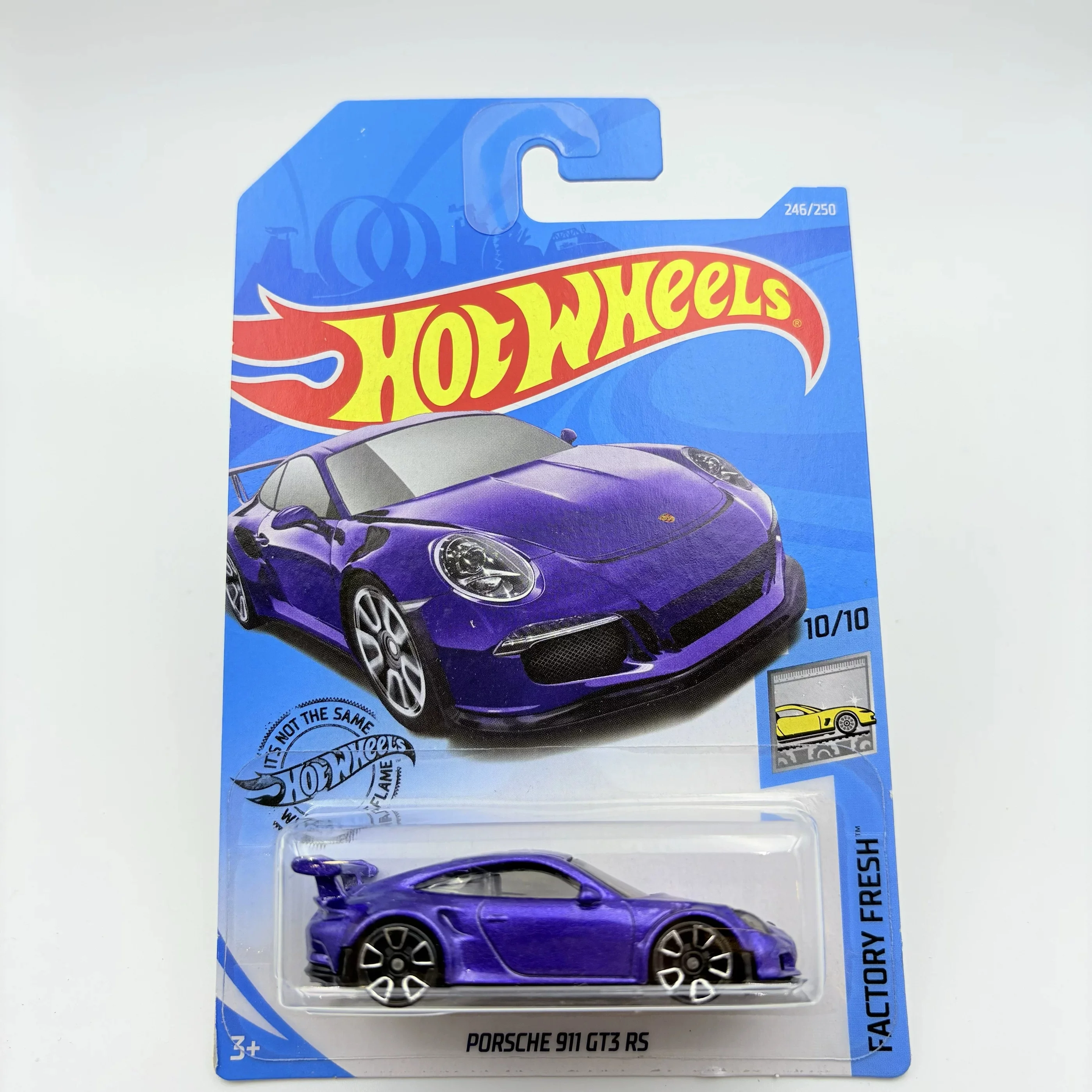 Фото Коллекционная модель Hot Wheels Porsche 911 GT3 RS, фиолетовый литой спортивный автомобиль, украшение для рабочего стола, хобби-модель для фанатов №5