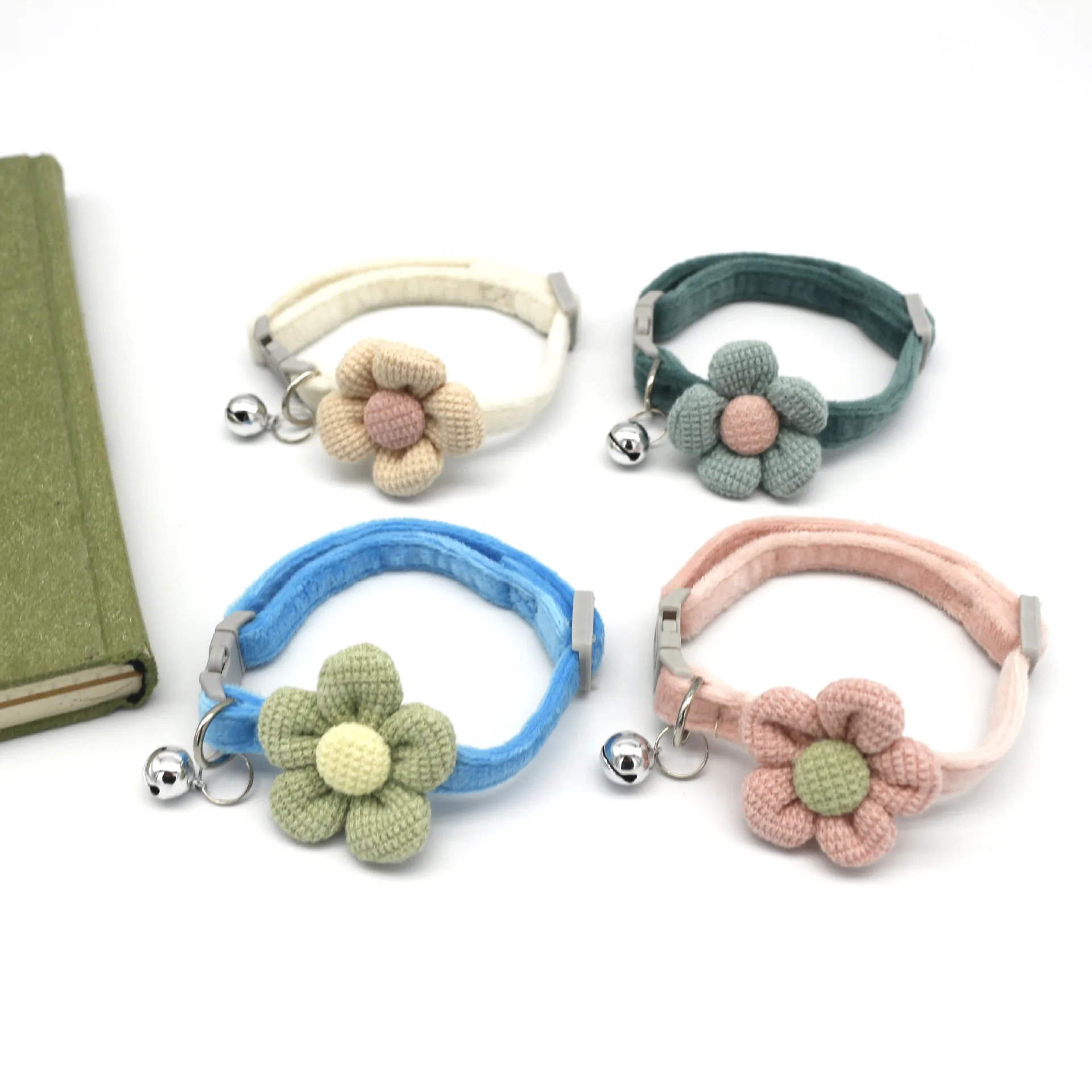 

Cartoon Flower Bell Collar Necklaces for Cats Accessories Pet Goods Supplies Dog Cat Products Cat Pets Dog Collar