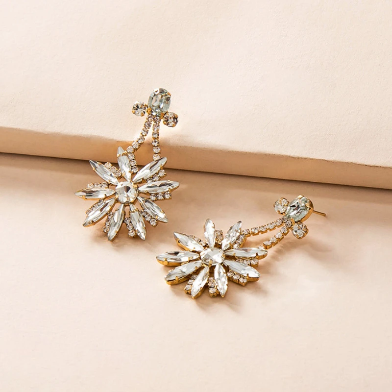 

New Cute Colorful Hollow Flower Pendant Earring Charms Clear Blue Statement Drop Earrings for Women Girl Bijoux Fashion Jewelry