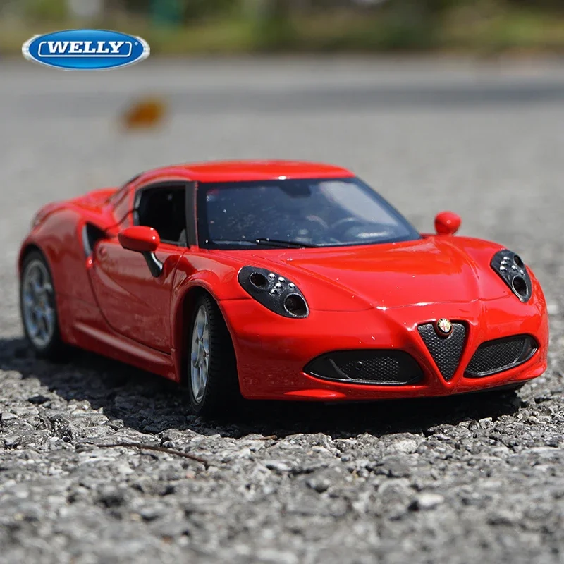 

WELLY 1:24 Alfa Romeo 4C Coupe Alloy Sports Car Model Diecasts Metal Toy Vehicles Car Model High Simulation Collection Kids Gift