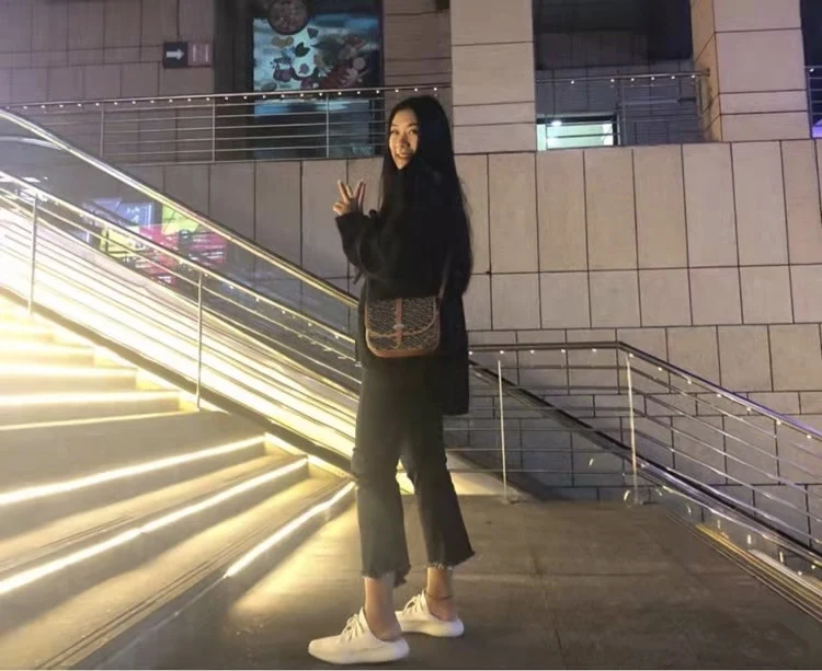 

2021 New Go ya Single Buckle Messenger Bag Leather Messenger Bag British College Style Women's Bag Shoulder Bags