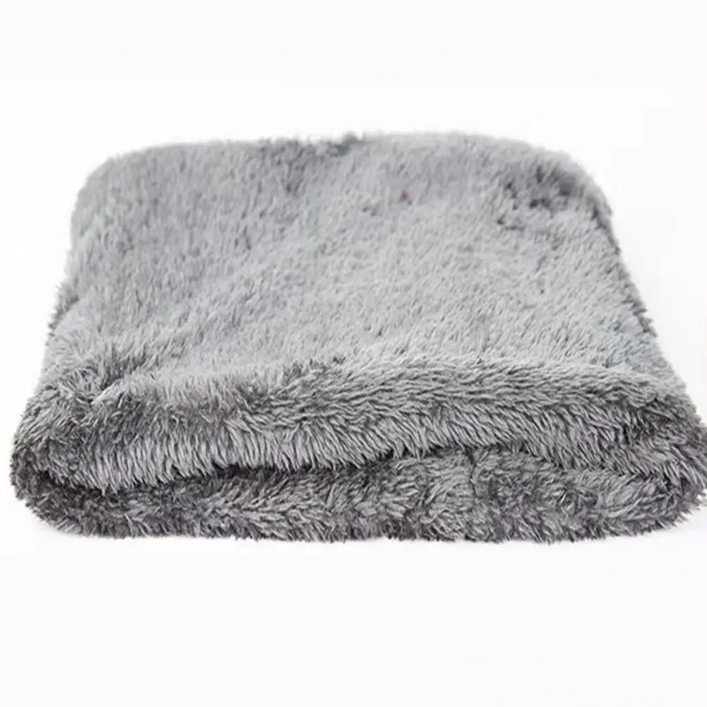 Рисунок 6 - Вязаная накидка на шею с узором