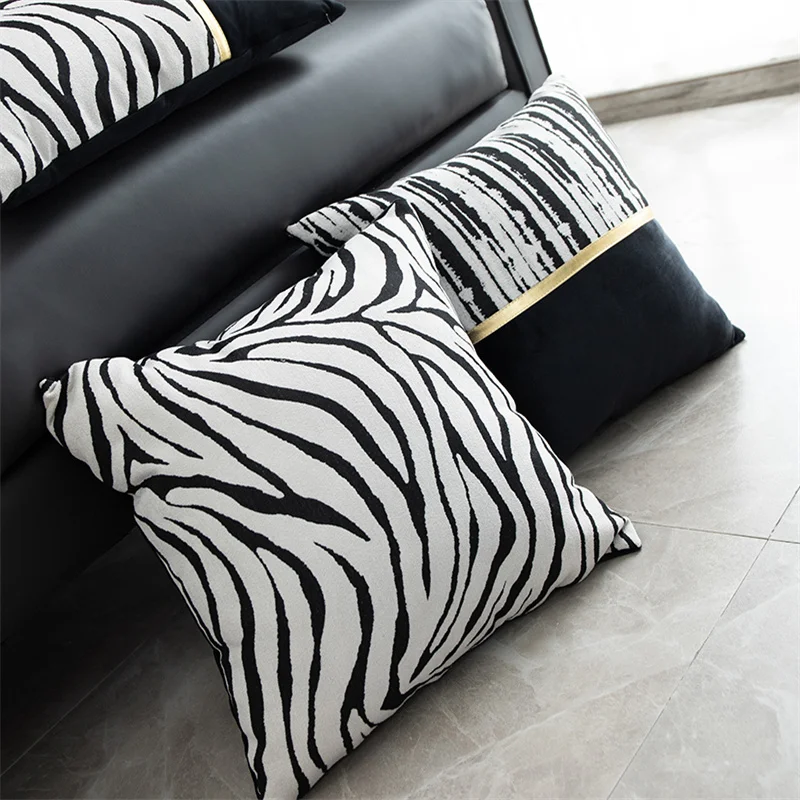 

Black and White Zebra Stripes Cushion Cover 45*45cm Chenille Jacquard Brief Pillows Covers 50*50cm Decorative Home Pillowcase