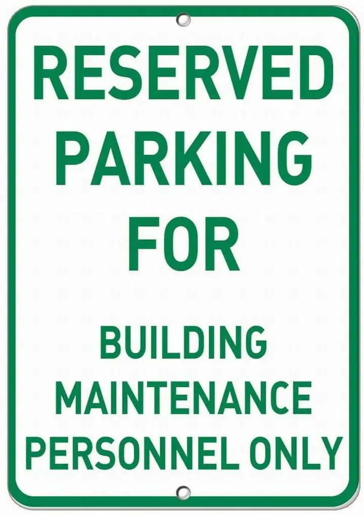 Предусмотрен для парковки персонала по обслуживанию зданий только жестяной знак