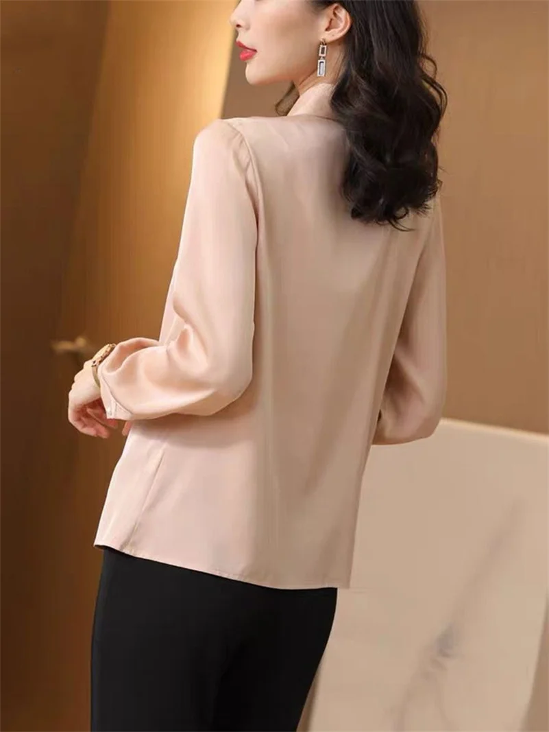 Женская однотонная атласная блузка с длинным рукавом и воротником-шарфом |