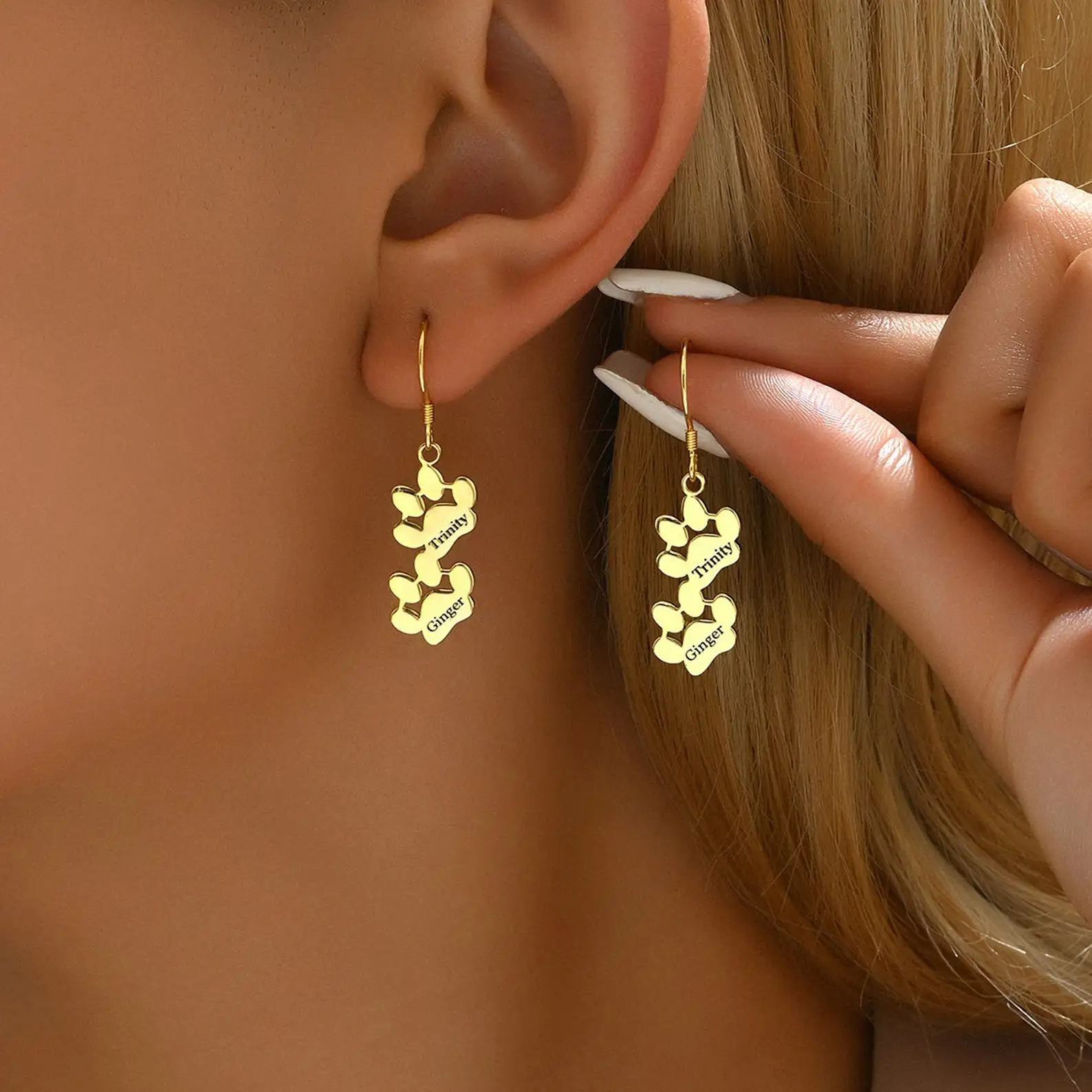 Серьги с именем и принтом лапы на заказ персонализированные серьги в виде