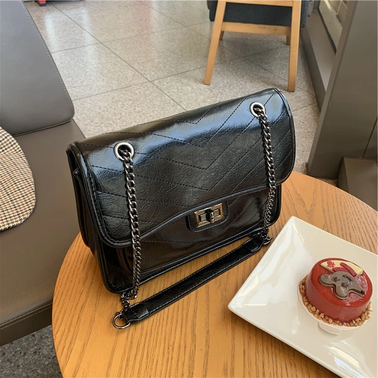 Designer Bags Luxury Purses and Handbags Fashion Cover Black Smooth Surface All-match Crossbody Shoulder Bag for Women Trendy