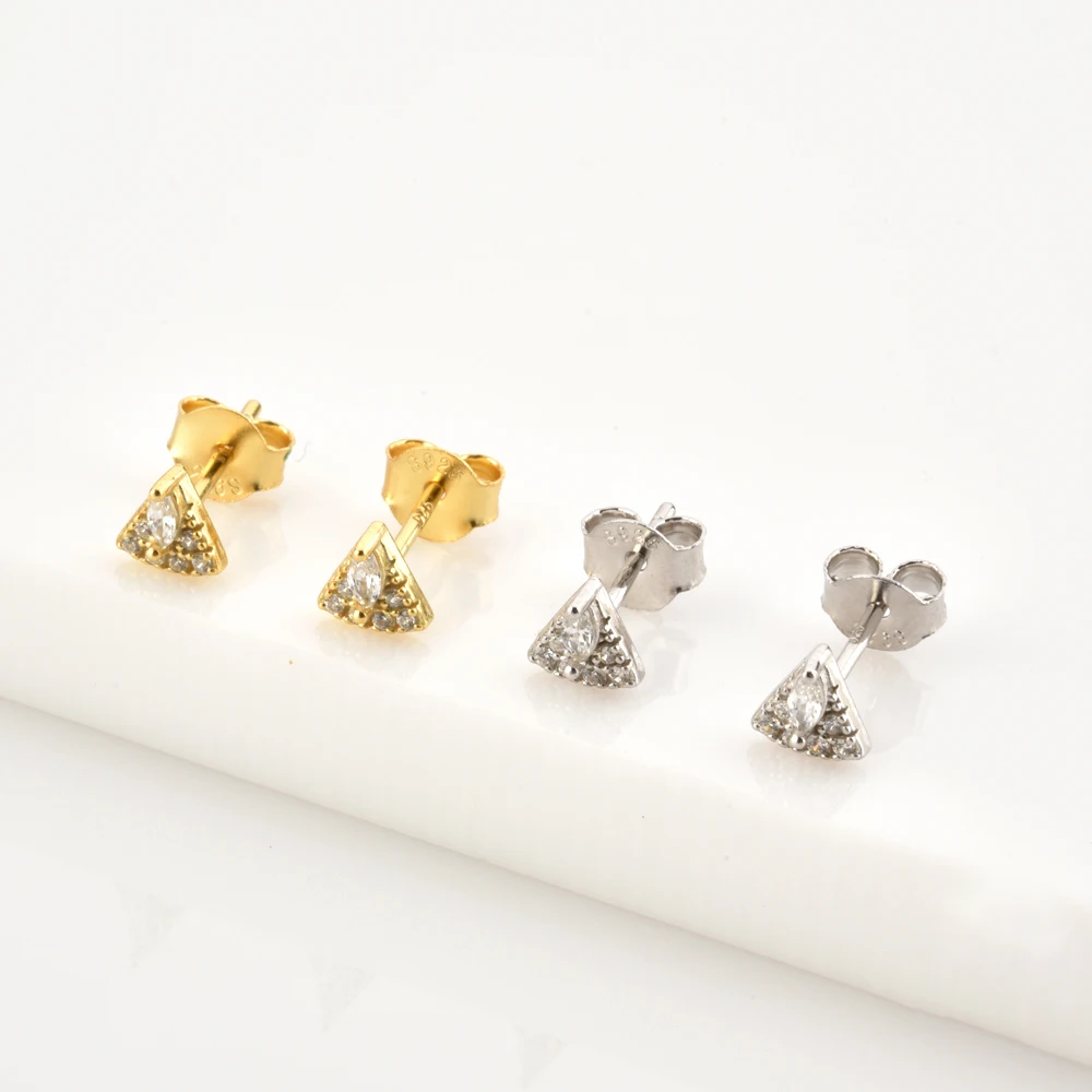 

S925 Silver Triangular Zircon Cluster Sparkling Boho Delicate Earrings Ladies Fashion Jewelry Trend Ins Same Earring Gift