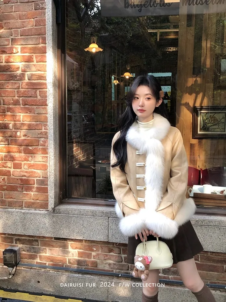 Young Sle Fur Women Winter 2024 New Palace Small Fox 90 White Duck Down Liner Outerwear