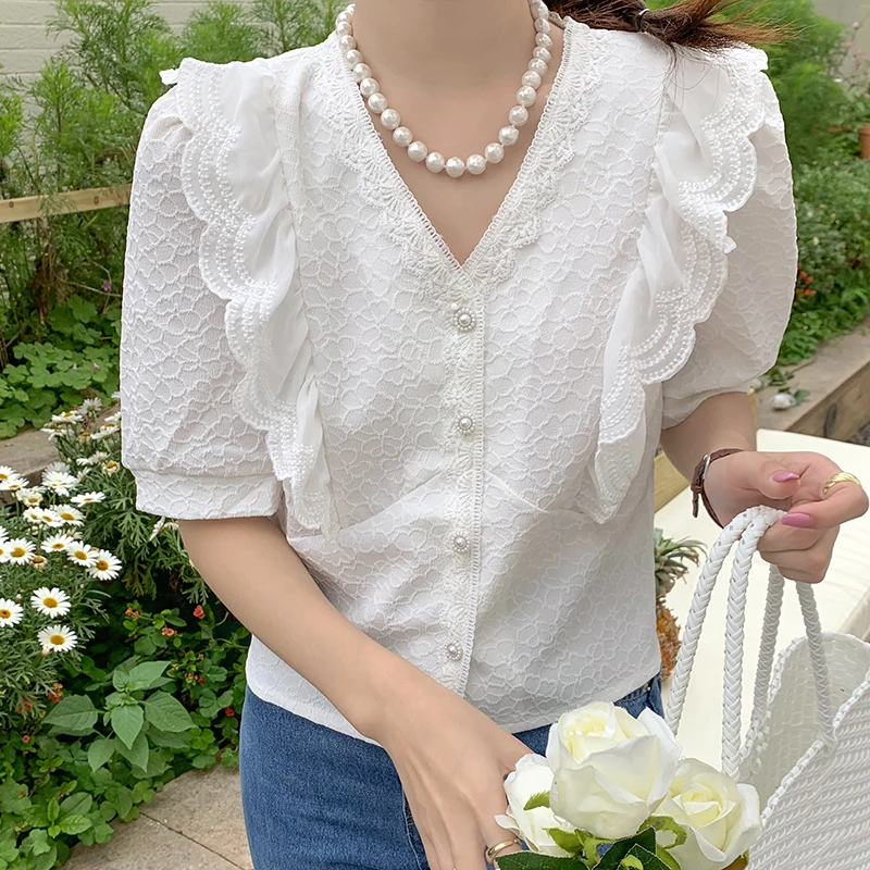 

Блузка женская с V-образным вырезом, Элегантная модная короткая рубашка с пуговицами и оборками, винтажный Топ во французском стиле, белый ц...